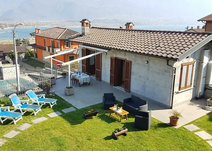 بيت للعطل Casa Lena جيرا لاريو