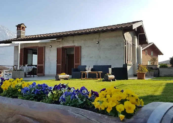 Casa Lena جيرا لاريو